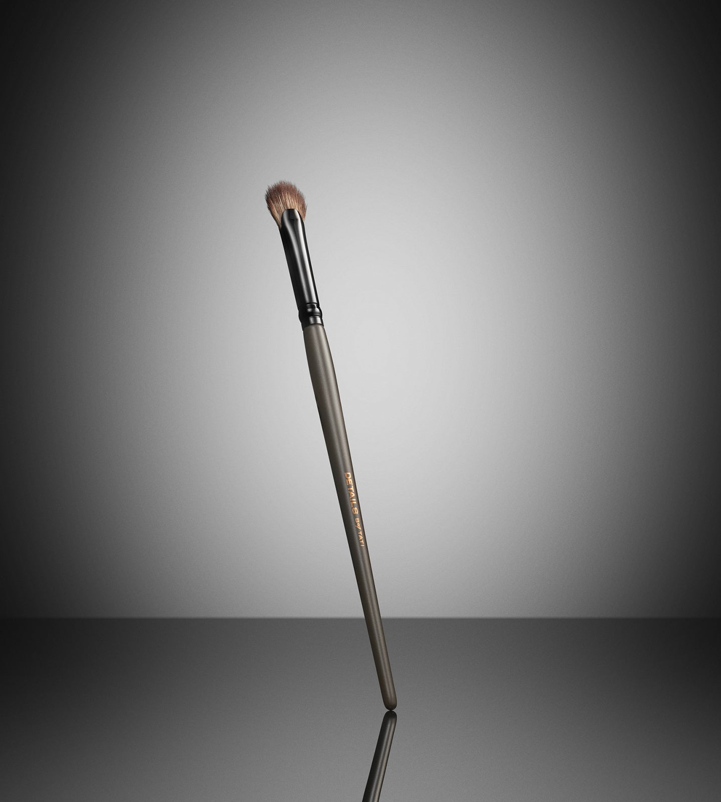 SP-6 Petite Crease Brush