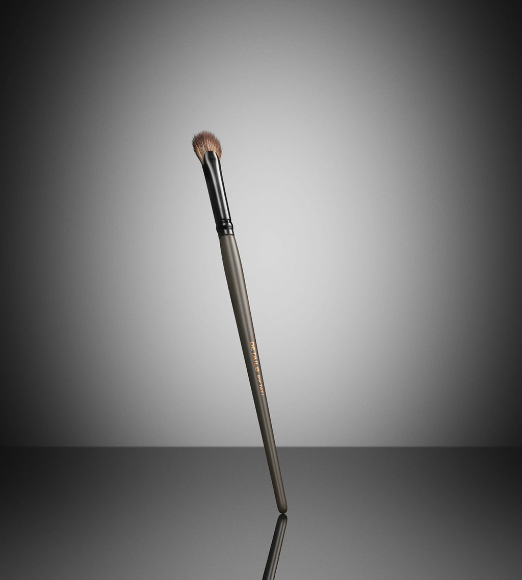 SP-6 Petite Crease Brush